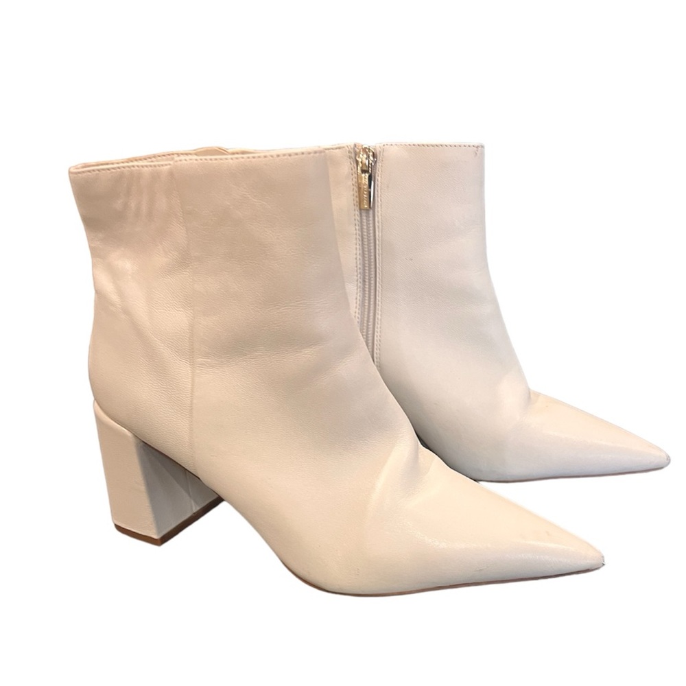 VINCE CAMUTO | OKSANA cream bootie with block heel Size 8